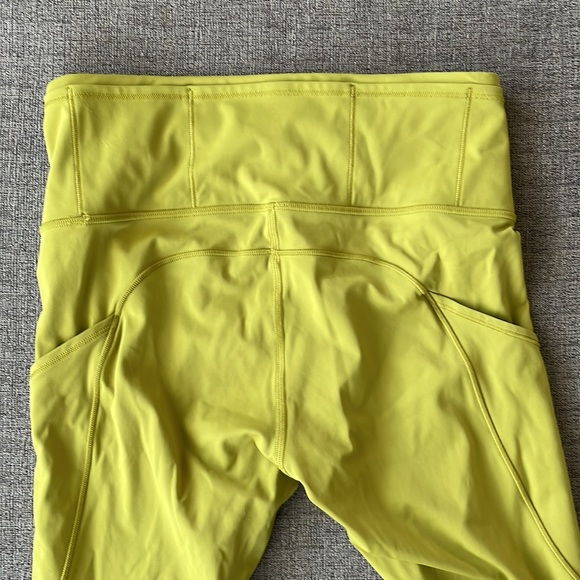 Lululemon Fast And Free High-Rise Chartreuse Size 6 - Picture 2 of 6